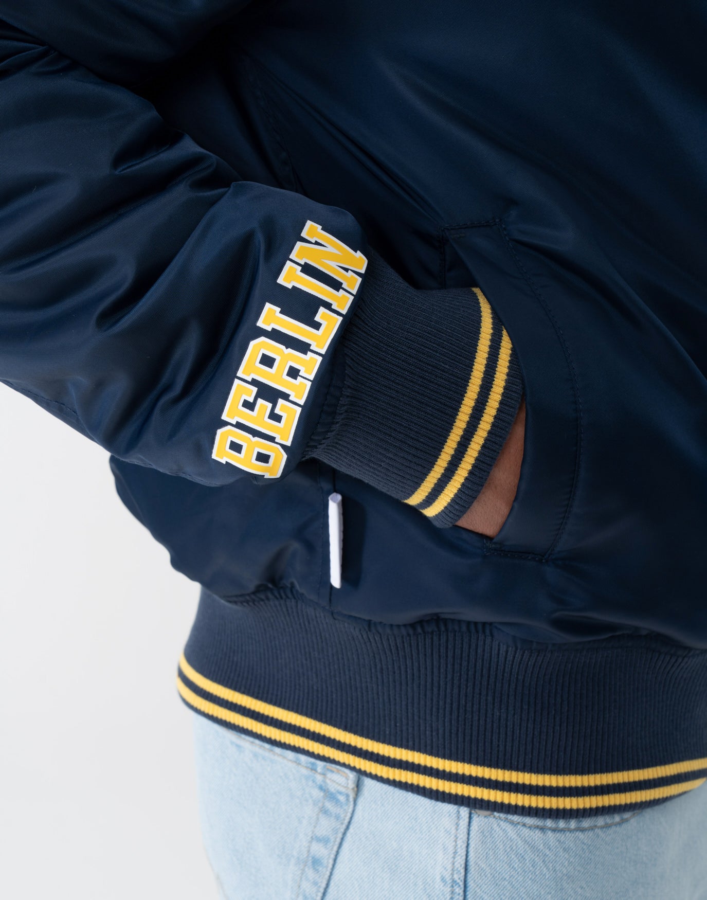 Script Collegejacket Marine