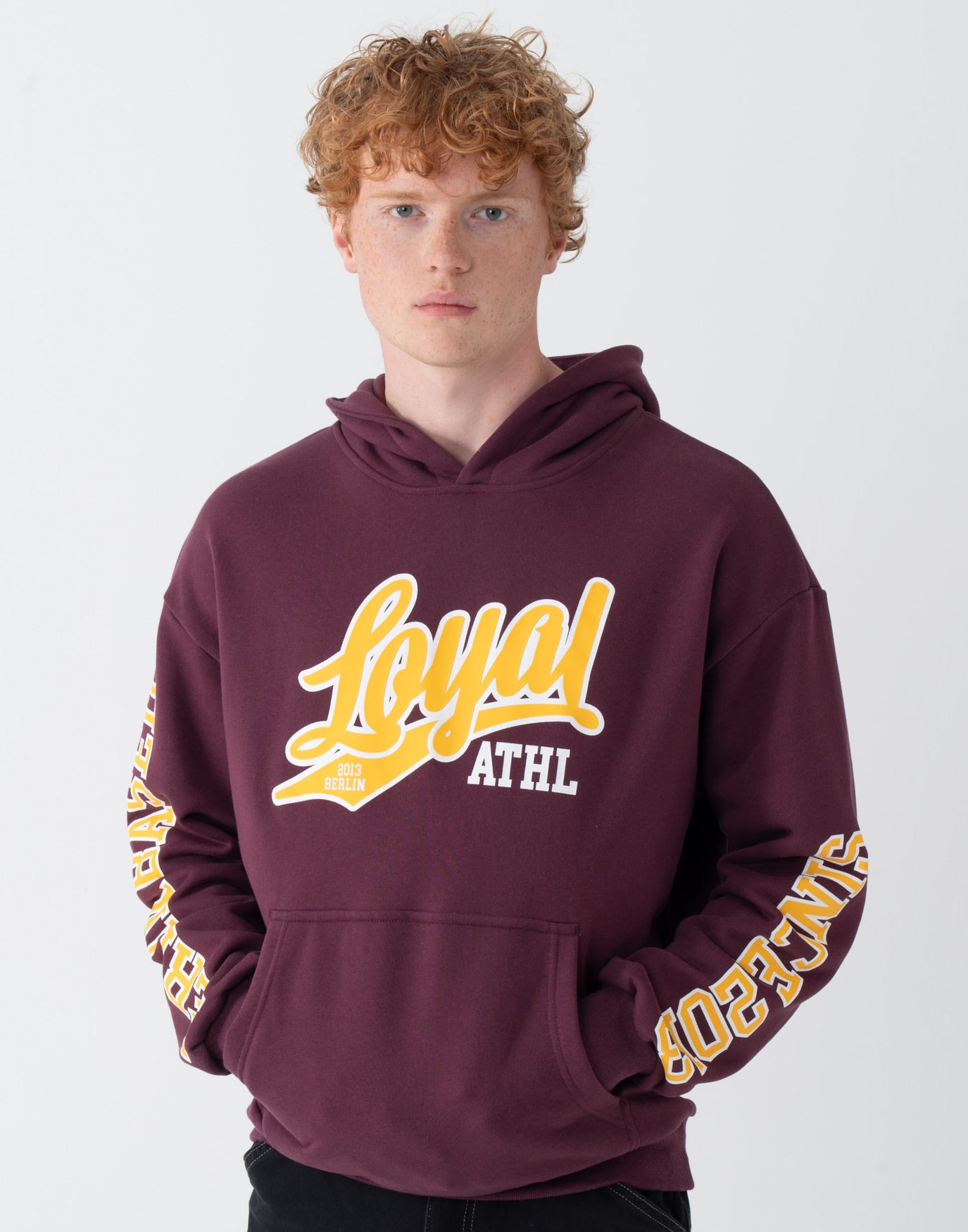 College Script Hoodie Wine