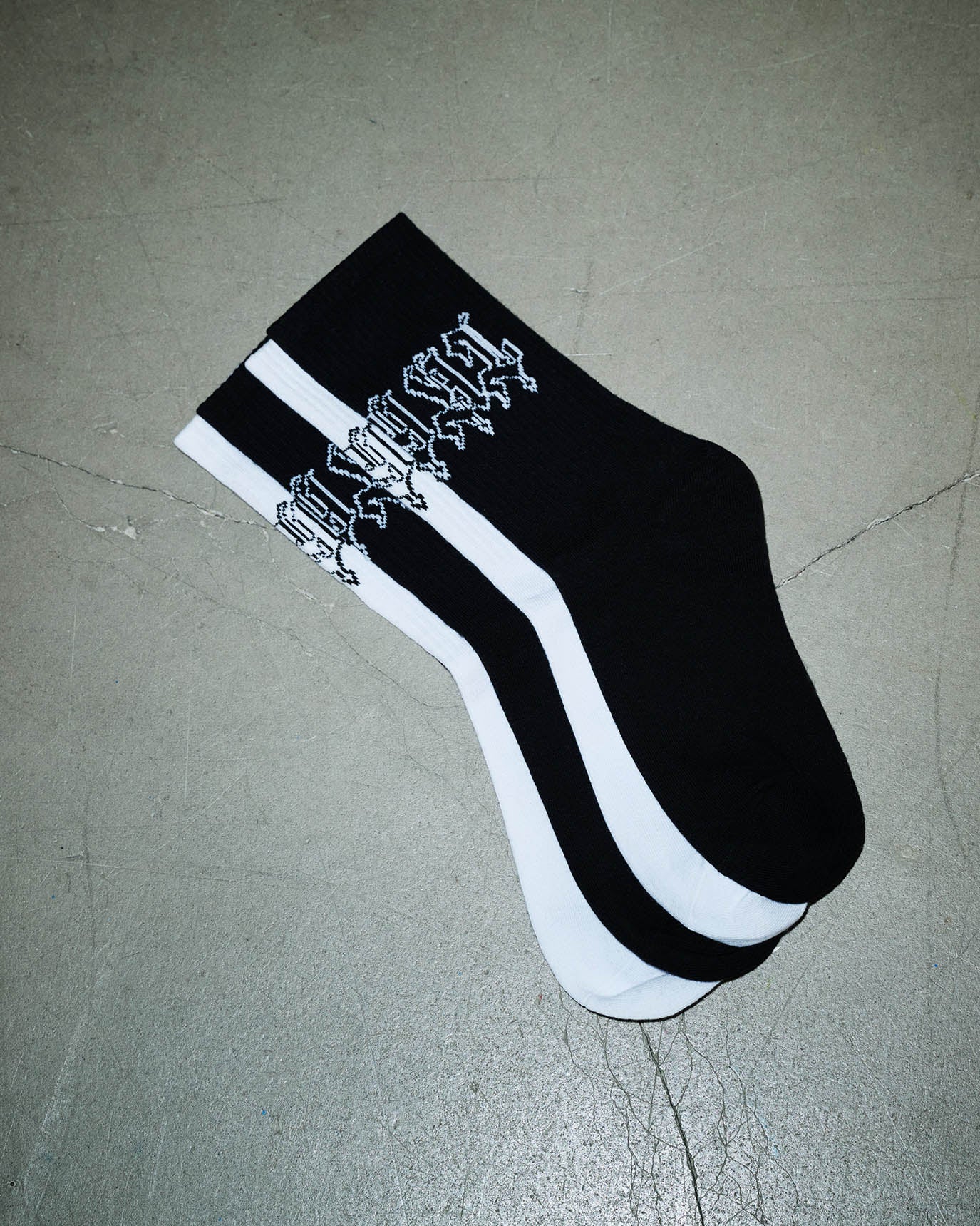 Loyal Drip Socks White